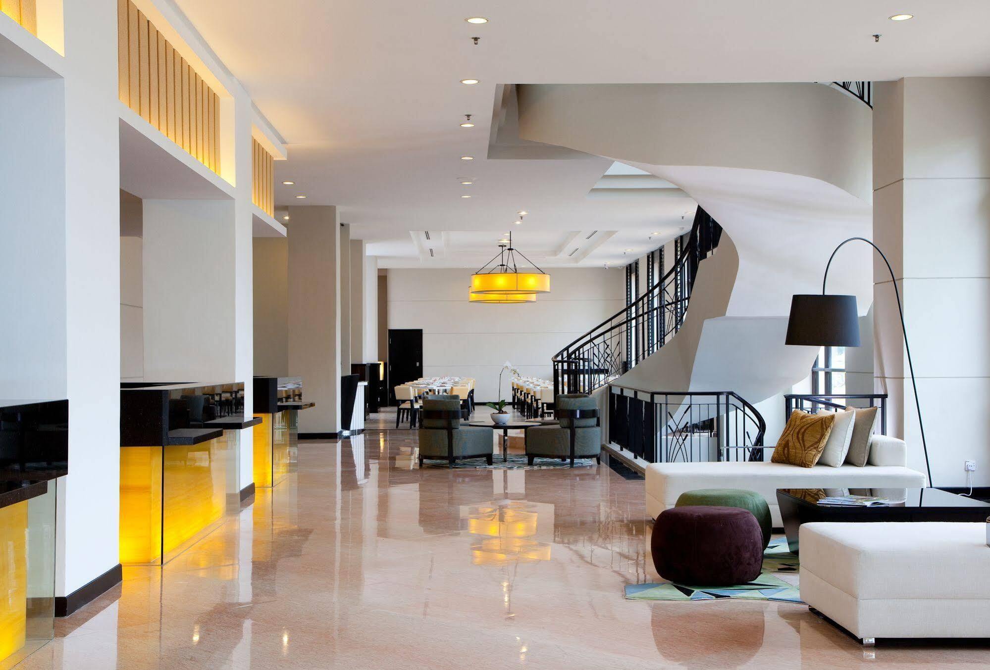 Hotel Ac By Marriott Penang Sungai Dua Bukit